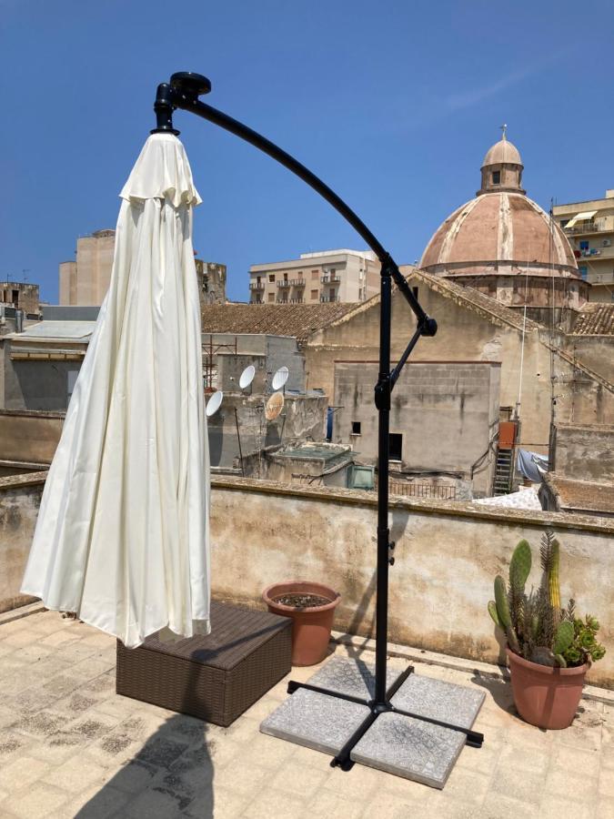 Bradamante Little Tower Apartment Trapani Luaran gambar